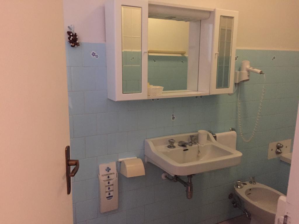 Hotel Plinio Lenno Εξωτερικό φωτογραφία