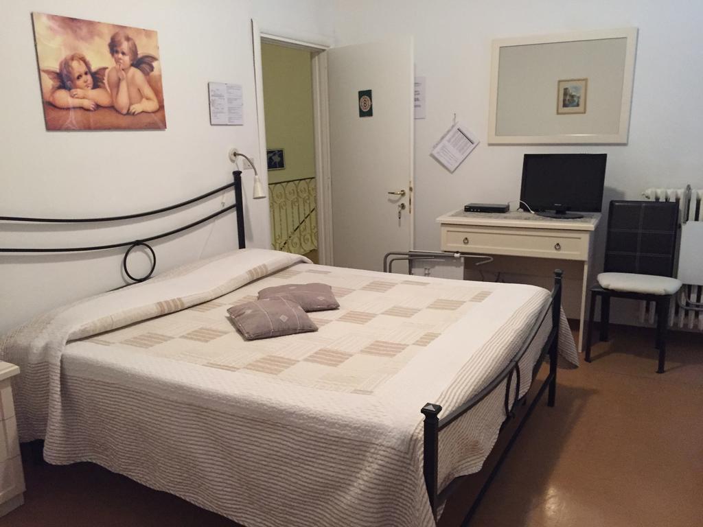 Hotel Plinio Lenno Εξωτερικό φωτογραφία