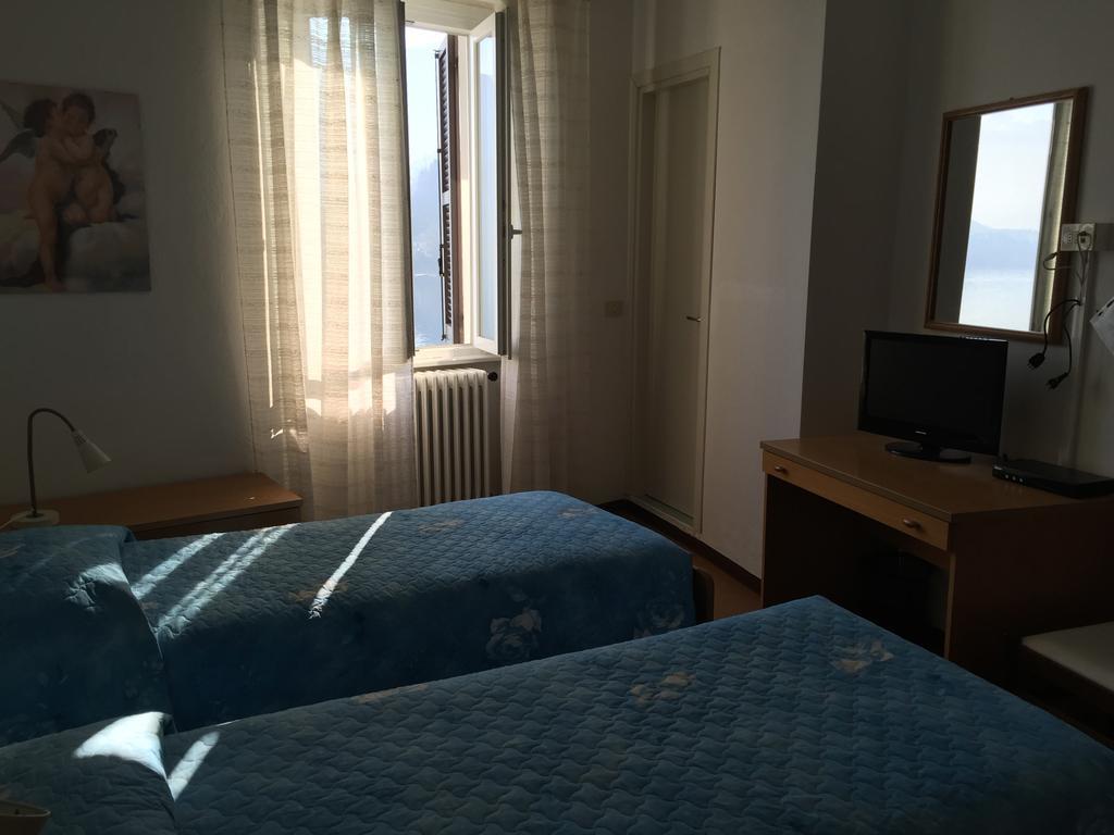 Hotel Plinio Lenno Δωμάτιο φωτογραφία